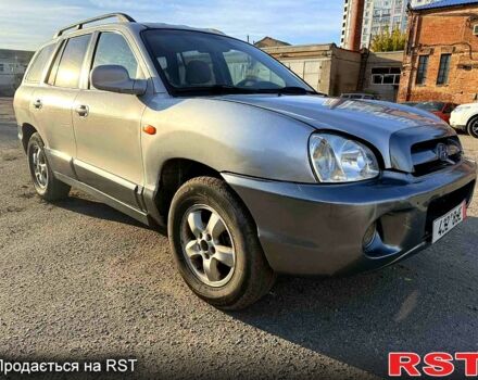 Серый Хендай Санта Фе, объемом двигателя 2 л и пробегом 290 тыс. км за 3500 $, фото 2 на Automoto.ua