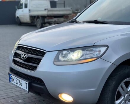 Серый Хендай Санта Фе, объемом двигателя 2.2 л и пробегом 337 тыс. км за 9300 $, фото 1 на Automoto.ua