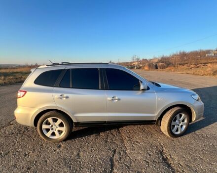 Серый Хендай Санта Фе, объемом двигателя 2.7 л и пробегом 210 тыс. км за 7800 $, фото 1 на Automoto.ua