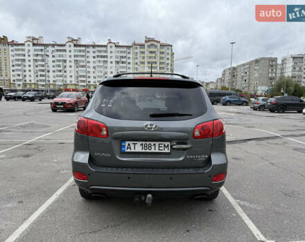 Серый Хендай Санта Фе, объемом двигателя 2.2 л и пробегом 244 тыс. км за 8900 $, фото 1 на Automoto.ua