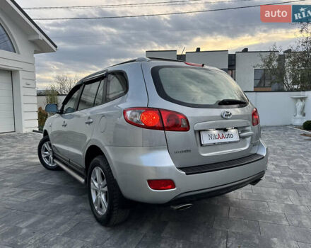 Сірий Хендай Санта Фе, об'ємом двигуна 2.7 л та пробігом 167 тис. км за 7850 $, фото 10 на Automoto.ua