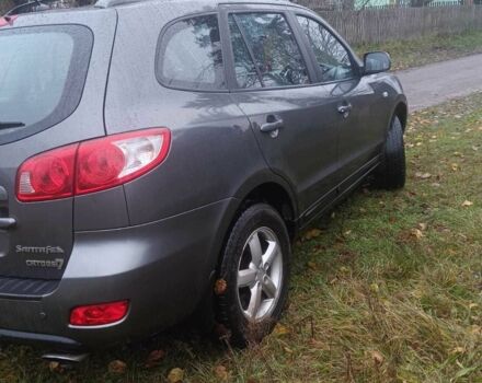 Серый Хендай Санта Фе, объемом двигателя 2.2 л и пробегом 261 тыс. км за 4500 $, фото 1 на Automoto.ua