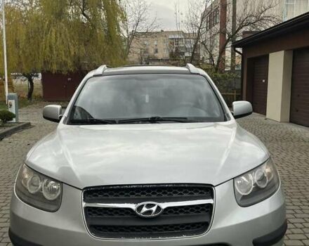 Серый Хендай Санта Фе, объемом двигателя 2.19 л и пробегом 285 тыс. км за 8700 $, фото 2 на Automoto.ua