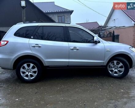 Сірий Хендай Санта Фе, об'ємом двигуна 2.2 л та пробігом 225 тис. км за 8850 $, фото 20 на Automoto.ua