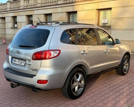 Серый Хендай Санта Фе, объемом двигателя 2.2 л и пробегом 321 тыс. км за 2600 $, фото 3 на Automoto.ua