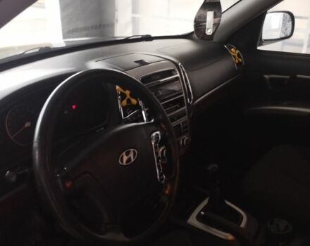 Серый Хендай Санта Фе, объемом двигателя 0 л и пробегом 294 тыс. км за 5700 $, фото 6 на Automoto.ua