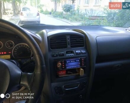 Сірий Хендай Санта Фе, об'ємом двигуна 2.4 л та пробігом 240 тис. км за 6500 $, фото 3 на Automoto.ua