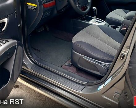 Серый Хендай Санта Фе, объемом двигателя 2.2 л и пробегом 230 тыс. км за 10400 $, фото 11 на Automoto.ua