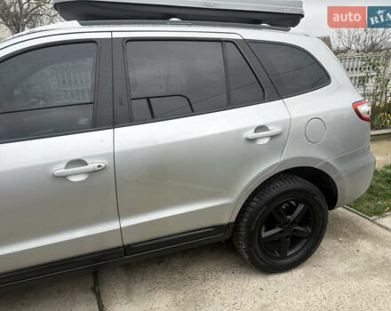 Серый Хендай Санта Фе, объемом двигателя 2.7 л и пробегом 198 тыс. км за 10800 $, фото 23 на Automoto.ua