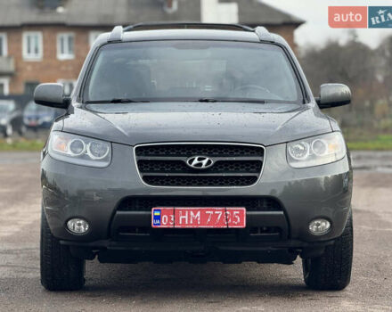 Серый Хендай Санта Фе, объемом двигателя 2.2 л и пробегом 260 тыс. км за 8700 $, фото 2 на Automoto.ua