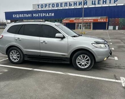 Сірий Хендай Санта Фе, об'ємом двигуна 2.2 л та пробігом 326 тис. км за 8800 $, фото 4 на Automoto.ua