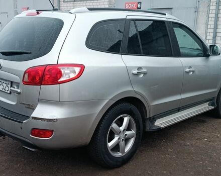 Серый Хендай Санта Фе, объемом двигателя 2 л и пробегом 290 тыс. км за 5000 $, фото 5 на Automoto.ua
