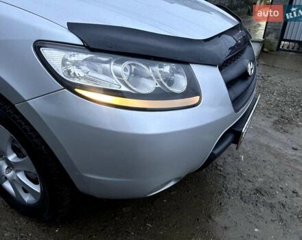 Сірий Хендай Санта Фе, об'ємом двигуна 2.2 л та пробігом 225 тис. км за 8850 $, фото 10 на Automoto.ua