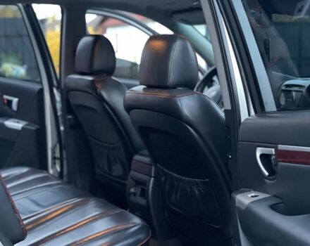 Серый Хендай Санта Фе, объемом двигателя 2.2 л и пробегом 337 тыс. км за 9300 $, фото 8 на Automoto.ua