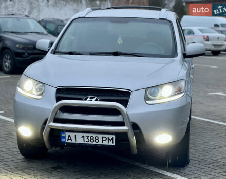 Серый Хендай Санта Фе, объемом двигателя 2.19 л и пробегом 260 тыс. км за 8950 $, фото 2 на Automoto.ua