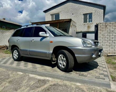 Серый Хендай Санта Фе, объемом двигателя 2 л и пробегом 123 тыс. км за 6555 $, фото 7 на Automoto.ua