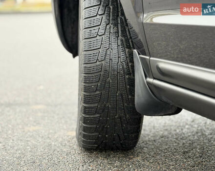 Серый Хендай Санта Фе, объемом двигателя 2.2 л и пробегом 232 тыс. км за 10555 $, фото 6 на Automoto.ua