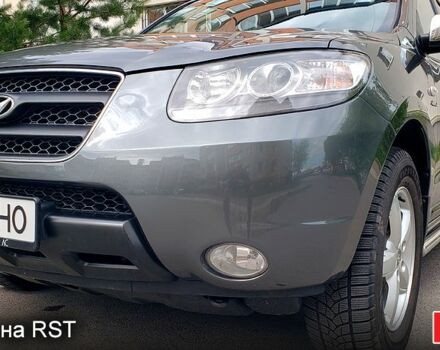 Серый Хендай Санта Фе, объемом двигателя 2.2 л и пробегом 230 тыс. км за 10400 $, фото 13 на Automoto.ua