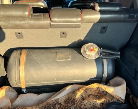 Серый Хендай Санта Фе, объемом двигателя 2.7 л и пробегом 210 тыс. км за 7800 $, фото 8 на Automoto.ua