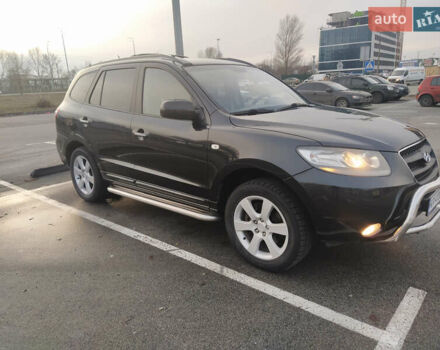 Сірий Хендай Санта Фе, об'ємом двигуна 2.19 л та пробігом 246 тис. км за 9999 $, фото 10 на Automoto.ua