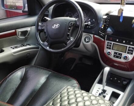Сірий Хендай Санта Фе, об'ємом двигуна 0 л та пробігом 240 тис. км за 7800 $, фото 2 на Automoto.ua