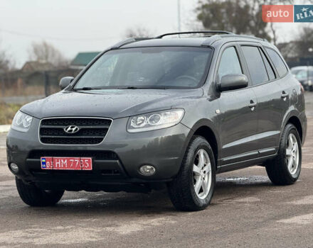 Серый Хендай Санта Фе, объемом двигателя 2.2 л и пробегом 260 тыс. км за 8700 $, фото 4 на Automoto.ua