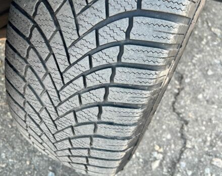 Серый Хендай Санта Фе, объемом двигателя 2.7 л и пробегом 210 тыс. км за 7800 $, фото 6 на Automoto.ua