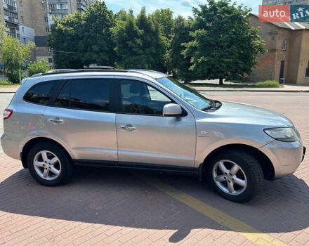 Сірий Хендай Санта Фе, об'ємом двигуна 2.19 л та пробігом 346 тис. км за 6900 $, фото 1 на Automoto.ua