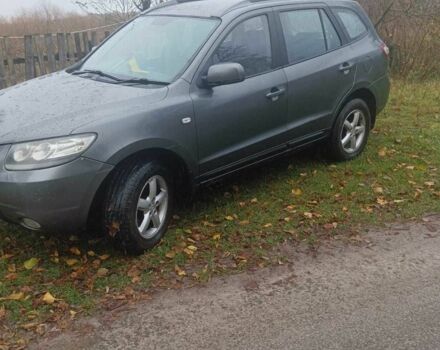 Серый Хендай Санта Фе, объемом двигателя 2.2 л и пробегом 261 тыс. км за 4500 $, фото 5 на Automoto.ua