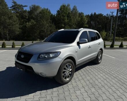 Серый Хендай Санта Фе, объемом двигателя 2.2 л и пробегом 284 тыс. км за 262 $, фото 1 на Automoto.ua