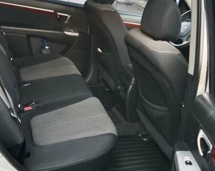 Серый Хендай Санта Фе, объемом двигателя 2.2 л и пробегом 215 тыс. км за 10500 $, фото 10 на Automoto.ua