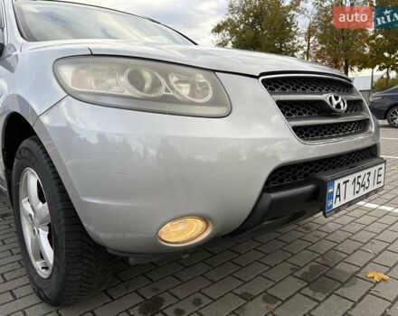 Серый Хендай Санта Фе, объемом двигателя 2.19 л и пробегом 276 тыс. км за 8550 $, фото 38 на Automoto.ua
