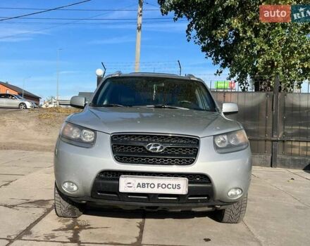 Серый Хендай Санта Фе, объемом двигателя 2.19 л и пробегом 344 тыс. км за 8990 $, фото 1 на Automoto.ua