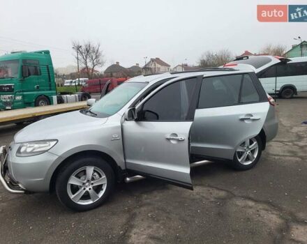 Сірий Хендай Санта Фе, об'ємом двигуна 2.2 л та пробігом 283 тис. км за 9300 $, фото 66 на Automoto.ua