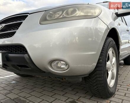 Серый Хендай Санта Фе, объемом двигателя 2.19 л и пробегом 276 тыс. км за 8550 $, фото 34 на Automoto.ua