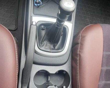 Серый Хендай Санта Фе, объемом двигателя 2.19 л и пробегом 274 тыс. км за 8800 $, фото 8 на Automoto.ua