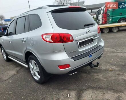 Сірий Хендай Санта Фе, об'ємом двигуна 2.2 л та пробігом 283 тис. км за 9300 $, фото 81 на Automoto.ua
