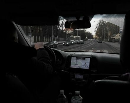 Серый Хендай Санта Фе, объемом двигателя 2.2 л и пробегом 320 тыс. км за 9800 $, фото 9 на Automoto.ua