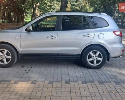 Сірий Хендай Санта Фе, об'ємом двигуна 2.2 л та пробігом 222 тис. км за 9000 $, фото 4 на Automoto.ua