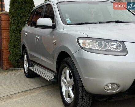 Сірий Хендай Санта Фе, об'ємом двигуна 2.19 л та пробігом 189 тис. км за 7950 $, фото 4 на Automoto.ua