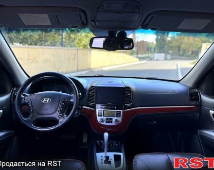 Сірий Хендай Санта Фе, об'ємом двигуна 2.2 л та пробігом 262 тис. км за 9300 $, фото 7 на Automoto.ua