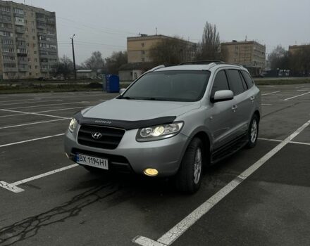 Серый Хендай Санта Фе, объемом двигателя 2.2 л и пробегом 326 тыс. км за 8800 $, фото 1 на Automoto.ua