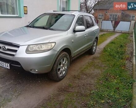 Серый Хендай Санта Фе, объемом двигателя 2.19 л и пробегом 323 тыс. км за 7990 $, фото 7 на Automoto.ua