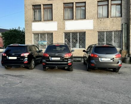 Серый Хендай Санта Фе, объемом двигателя 2.2 л и пробегом 320 тыс. км за 10000 $, фото 15 на Automoto.ua