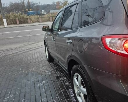 Серый Хендай Санта Фе, объемом двигателя 2.2 л и пробегом 237 тыс. км за 8500 $, фото 12 на Automoto.ua