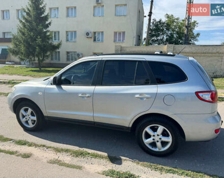 Серый Хендай Санта Фе, объемом двигателя 2.19 л и пробегом 230 тыс. км за 8600 $, фото 4 на Automoto.ua