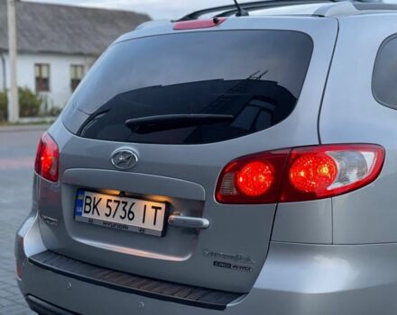 Серый Хендай Санта Фе, объемом двигателя 2.2 л и пробегом 337 тыс. км за 9300 $, фото 4 на Automoto.ua