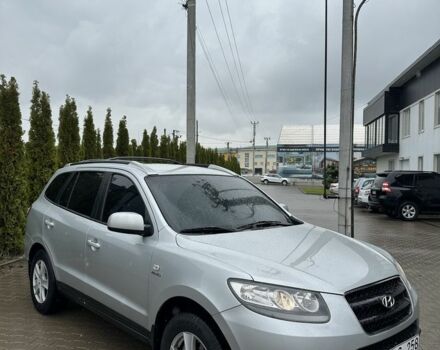 Сірий Хендай Санта Фе, об'ємом двигуна 2.2 л та пробігом 300 тис. км за 4750 $, фото 2 на Automoto.ua