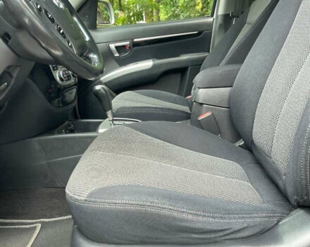 Сірий Хендай Санта Фе, об'ємом двигуна 2.19 л та пробігом 346 тис. км за 6900 $, фото 9 на Automoto.ua