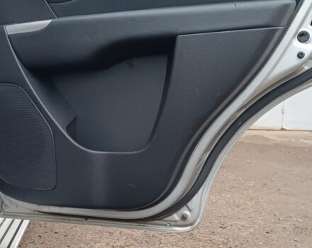 Серый Хендай Санта Фе, объемом двигателя 2 л и пробегом 290 тыс. км за 5000 $, фото 18 на Automoto.ua